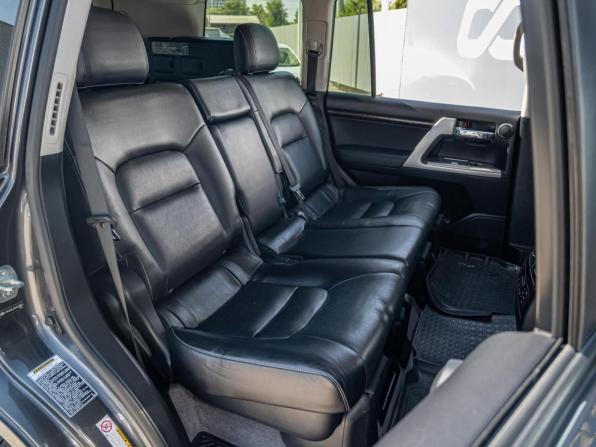 Toyota Land Cruiser 200 Series Рестайлинг 1 с пробегом 2012 года, цена 3 830 000 рублей, 225555 км, внедорожник, Автокод Объявления