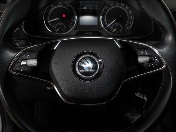 Skoda Rapid II с пробегом 2021 года, цена 1 447 000 рублей, 143000 км, лифтбек, Автокод Объявления