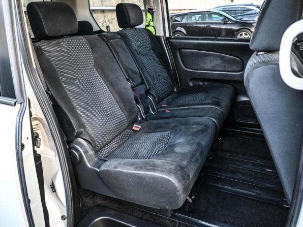 Suzuki Landy II с пробегом 2011 года, цена 1 169 000 рублей, 268457 км, минивэн, Автокод Объявления