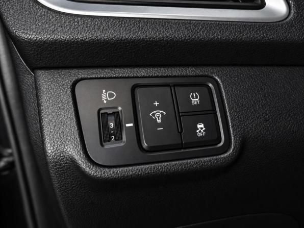 Hyundai Solaris II с пробегом 2018 года, цена 1 299 000 рублей, 159127 км, седан, Автокод Объявления