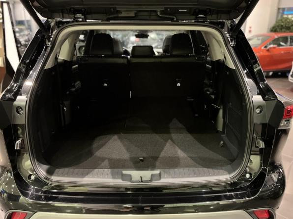Toyota Highlander IV (XU70) с пробегом 2026 года, цена 5 590 000 рублей, 33 км, внедорожник, Автокод Объявления