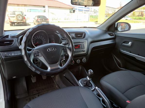 Kia Rio III Рестайлинг с пробегом 2017 года, цена 960 000 рублей, 144162 км, хэтчбек, Автокод Объявления