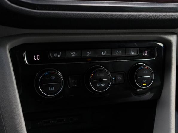 Volkswagen Tiguan II с пробегом 2018 года, цена 3 200 000 рублей, 91940 км, внедорожник, Автокод Объявления