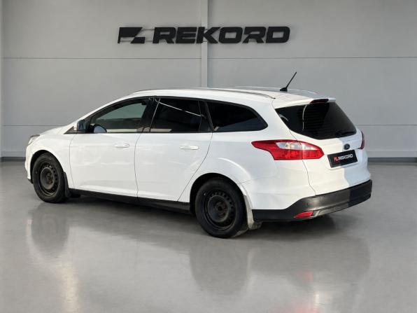 Ford Focus III с пробегом 2014 года, цена 529 000 рублей, 181542 км, универсал, Автокод Объявления