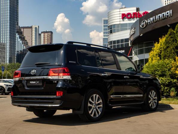 Toyota Land Cruiser 200 Series Рестайлинг 2 с пробегом 2018 года, цена 7 418 000 рублей, 82677 км, внедорожник, Автокод Объявления