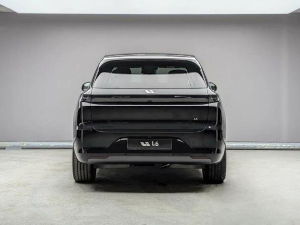 Li Auto (Lixiang) L6 с пробегом 2025 года, цена 7 650 000 рублей, 1 км, внедорожник, Автокод Объявления