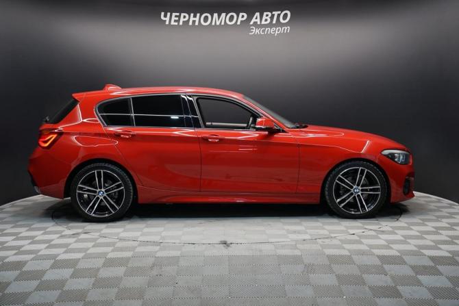 BMW 1 серии II (F20/F21) Рестайлинг 2 с пробегом 2019 года, цена 2 483 000 рублей, 54000 км, хэтчбек, Автокод Объявления