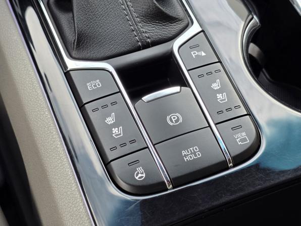 Kia Carnival III с пробегом 2019 года, цена 3 200 000 рублей, 84219 км, минивэн, Автокод Объявления