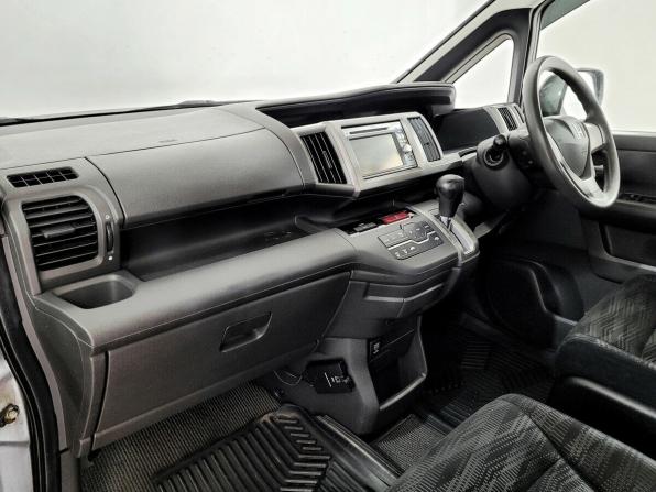 Honda Stepwgn IV Рестайлинг с пробегом 2012 года, цена 1 390 000 рублей, 250854 км, минивэн, Автокод Объявления