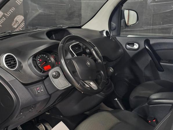 Renault Kangoo II Рестайлинг с пробегом 2020 года, цена 1 530 000 рублей, 122400 км, минивэн, Автокод Объявления