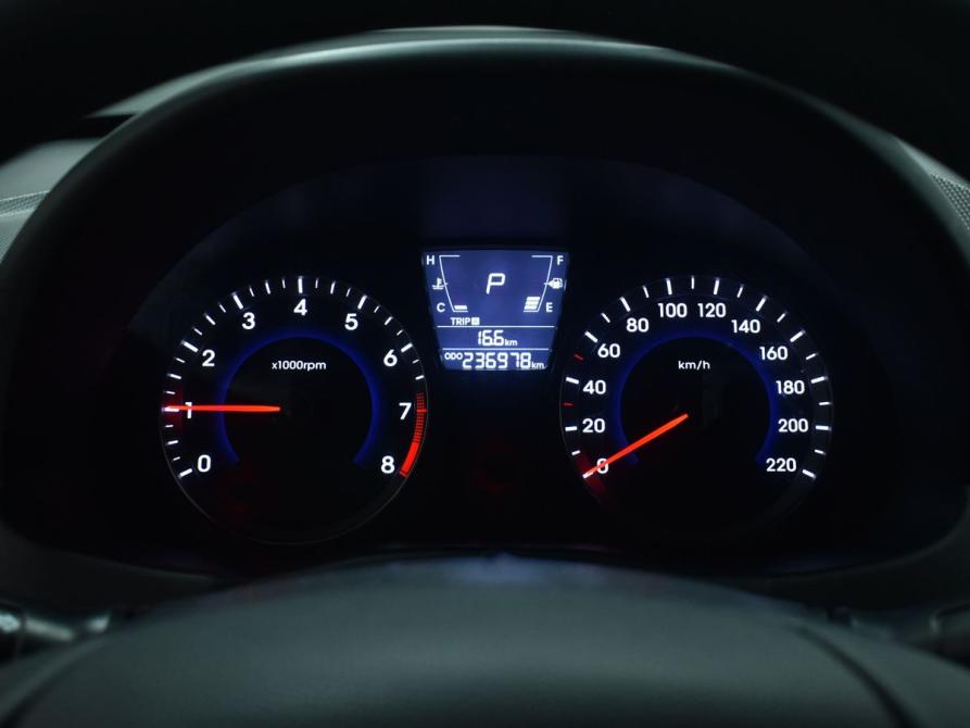 Hyundai Solaris I Кемерово  - изображение 11