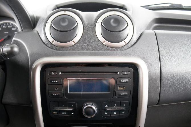 Renault Duster I с пробегом 2014 года, цена 779 000 рублей, 327012 км, внедорожник, Автокод Объявления