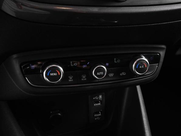 Opel Crossland X I Рестайлинг с пробегом 2021 года, цена 1 549 000 рублей, 40536 км, внедорожник, Автокод Объявления