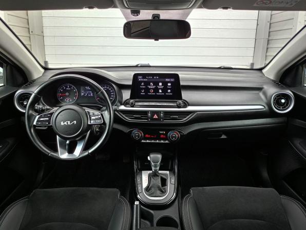 Kia Cerato IV Рестайлинг с пробегом 2021 года, цена 2 148 200 рублей, 75757 км, седан, Автокод Объявления