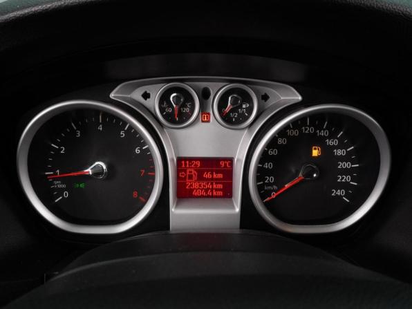 Ford Focus II Рестайлинг с пробегом 2010 года, цена 719 000 рублей, 238354 км, хэтчбек, Автокод Объявления