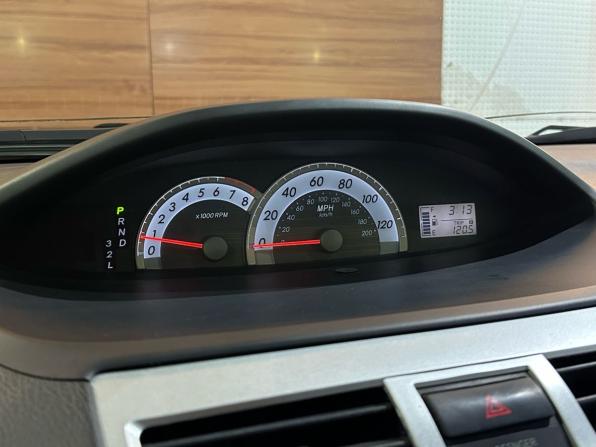 Toyota Yaris II с пробегом 2007 года, цена 599 900 рублей, 200212 км, седан, Автокод Объявления