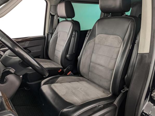 Volkswagen Multivan T6 Рестайлинг с пробегом 2021 года, цена 6 000 000 рублей, 171000 км, минивэн, Автокод Объявления