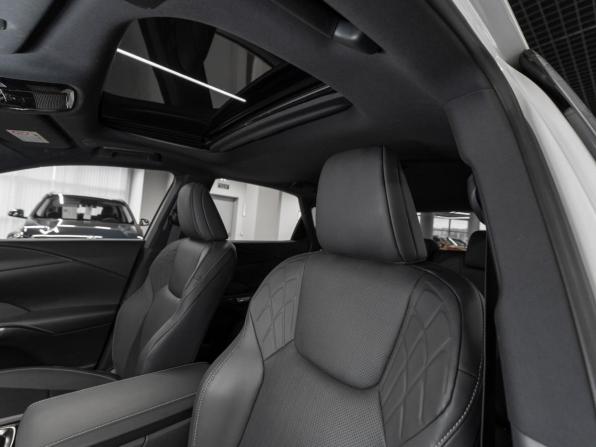 Lexus RX V с пробегом 2025 года, цена 7 400 000 рублей, 5371 км, внедорожник, Автокод Объявления