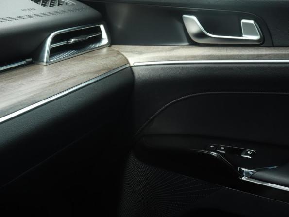 Kia K5 III с пробегом 2021 года, цена 2 614 000 рублей, 111041 км, седан, Автокод Объявления