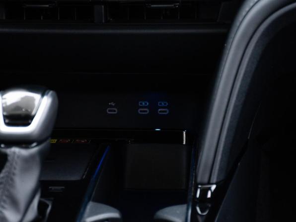 Toyota Camry IX (XV80) China Market с пробегом 2025 года, цена 4 349 000 рублей, 13400 км, седан, Автокод Объявления