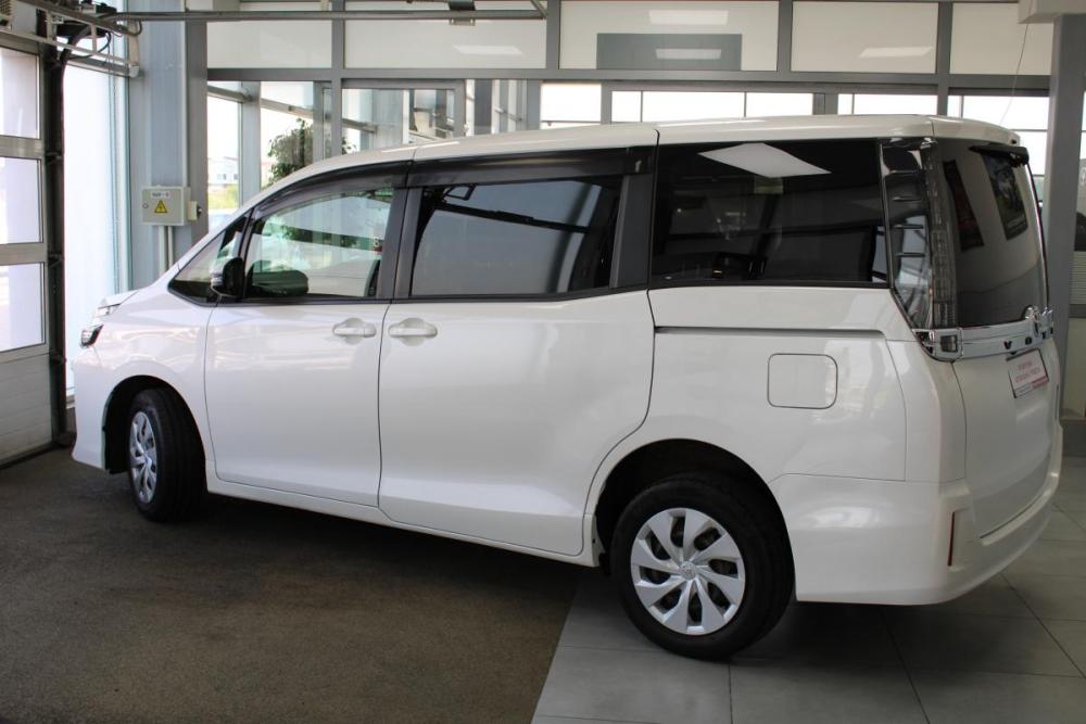Toyota Voxy III (R80) Красноярск  - изображение 20
