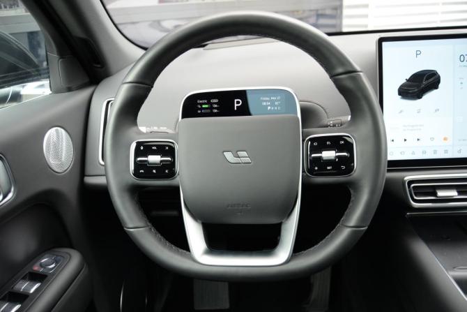 Li Auto (Lixiang) L7 I с пробегом 2024 года, цена 5 490 000 рублей, 14390 км, внедорожник, Автокод Объявления