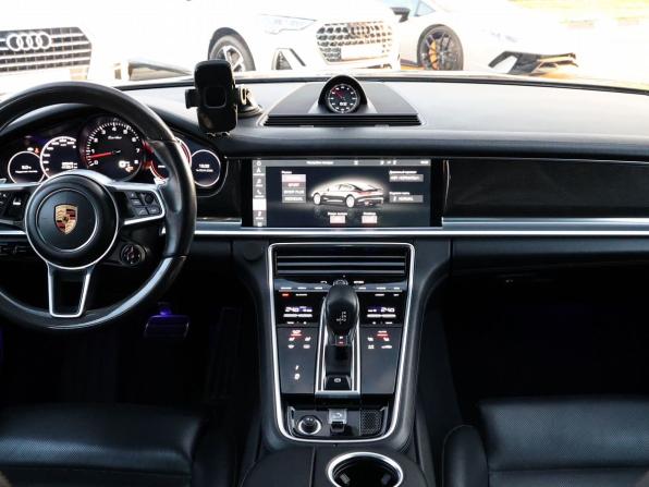 Porsche Panamera II с пробегом 2017 года, цена 8 989 000 рублей, 68986 км, фастбек, Автокод Объявления