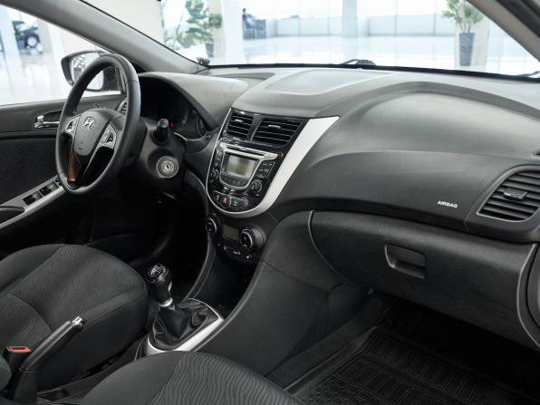 Hyundai Solaris I с пробегом 2012 года, цена 706 000 рублей, 166602 км, седан, Автокод Объявления