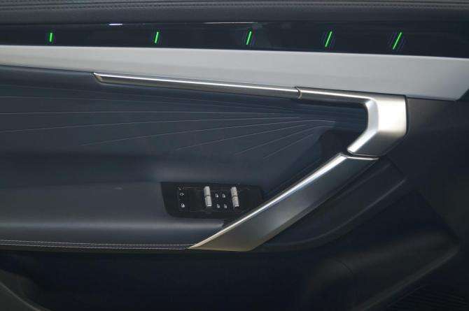 Geely Atlas II с пробегом 2023 года, цена 2 640 000 рублей, 28000 км, внедорожник, Автокод Объявления