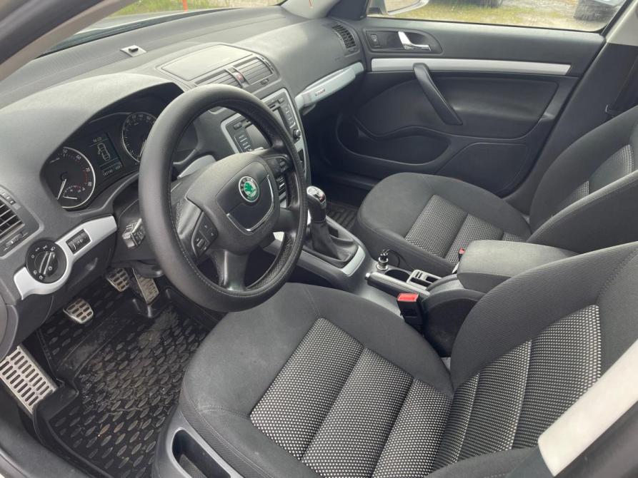 Skoda Octavia II (A5) Рестайлинг Мурманск  - изображение 11