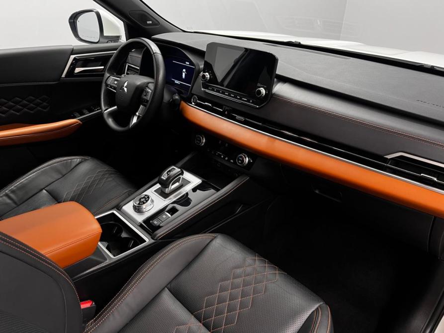 Mitsubishi Outlander IV Санкт-Петербург  - изображение 19