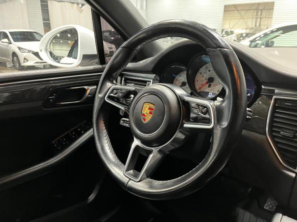 Porsche Macan I с пробегом 2015 года, цена 3 398 000 рублей, 122416 км, внедорожник, Автокод Объявления