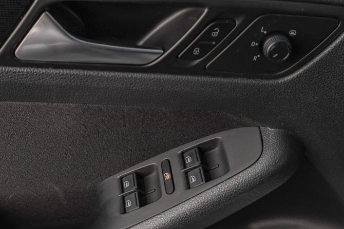 Volkswagen Jetta VI Рестайлинг с пробегом 2018 года, цена 1 559 000 рублей, 96290 км, седан, Автокод Объявления