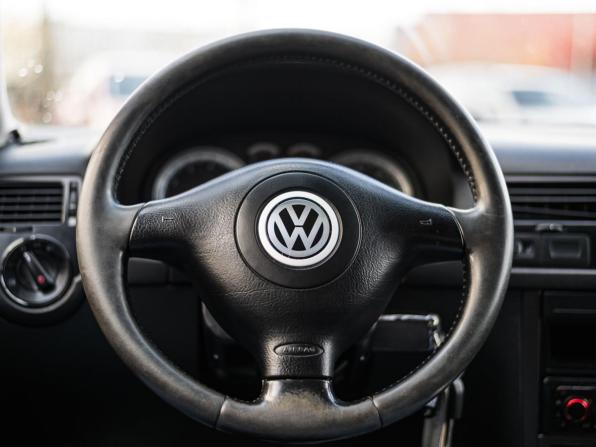 Volkswagen Bora I с пробегом 2000 года, цена 350 000 рублей, 288634 км, универсал, Автокод Объявления