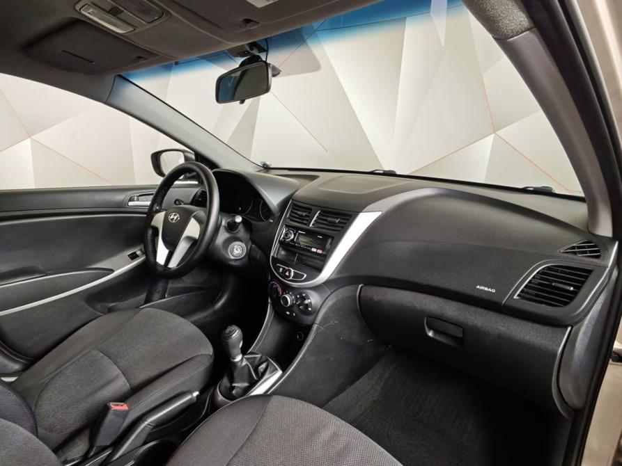 Hyundai Solaris I Москва  - изображение 12