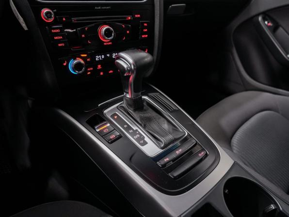 Audi A4 IV (B8) Рестайлинг с пробегом 2013 года, цена 1 225 000 рублей, 220000 км, седан, Автокод Объявления