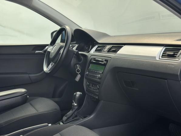 Skoda Rapid I с пробегом 2015 года, цена 1 160 000 рублей, 135560 км, лифтбек, Автокод Объявления
