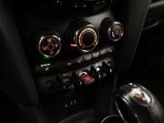 Mini Hatch III (F55/F56) Москва  - изображение 38
