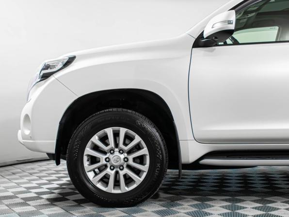 Toyota Land Cruiser Prado 150 Series Рестайлинг 1 с пробегом 2014 года, цена 3 702 600 рублей, 208368 км, внедорожник, Автокод Объявления
