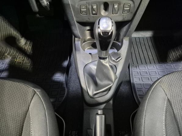 Renault Sandero II Рестайлинг с пробегом 2021 года, цена 1 270 000 рублей, 107000 км, хэтчбек, Автокод Объявления
