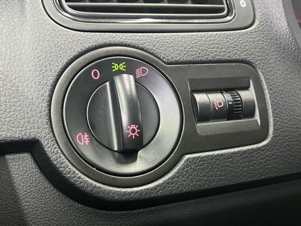 Volkswagen Polo V Рестайлинг с пробегом 2018 года, цена 1 139 000 рублей, 53791 км, седан, Автокод Объявления