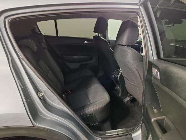 Kia Sportage IV Рестайлинг с пробегом 2021 года, цена 2 399 000 рублей, 69995 км, внедорожник, Автокод Объявления
