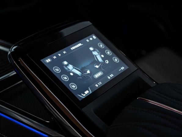 Hongqi H9 I с пробегом 2022 года, цена 6 995 000 рублей, 200 км, седан, Автокод Объявления