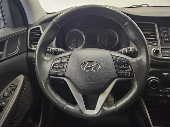 Hyundai Tucson III с пробегом 2017 года, цена 1 576 000 рублей, 234366 км, внедорожник, Автокод Объявления