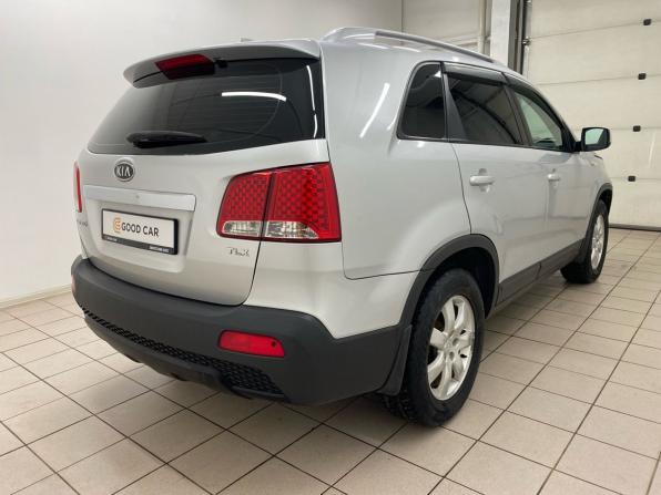Kia Sorento II с пробегом 2009 года, цена 900 000 рублей, 284107 км, внедорожник, Автокод Объявления