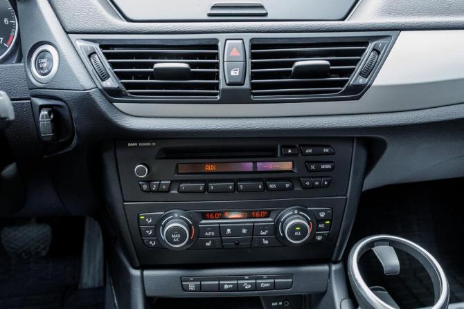 BMW X1 I (E84) Рестайлинг с пробегом 2014 года, цена 1 215 000 рублей, 110000 км, внедорожник, Автокод Объявления