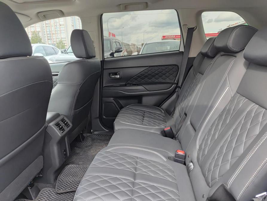 Mitsubishi Outlander III Рестайлинг 3 Йошкар-Ола  - изображение 15