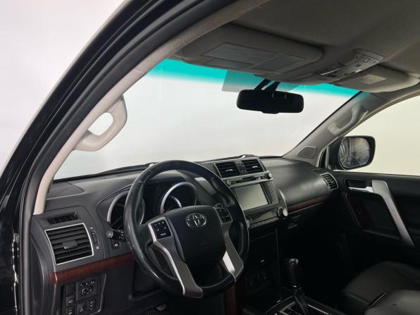 Toyota Land Cruiser Prado 150 Series Рестайлинг 1 с пробегом 2014 года, цена 2 735 000 рублей, 193000 км, внедорожник, Автокод Объявления
