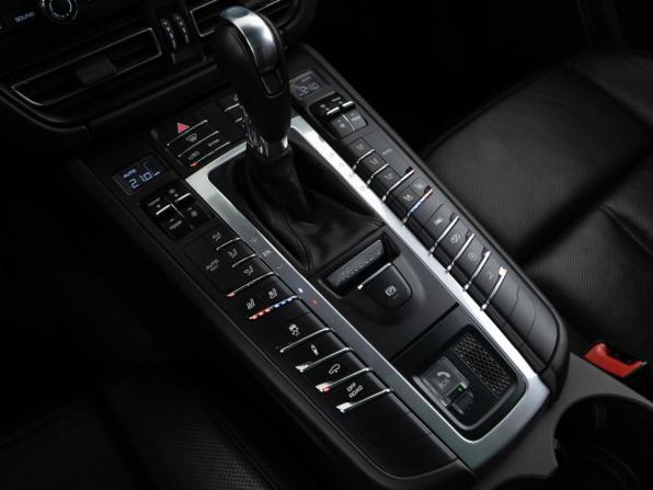 Porsche Macan I Рестайлинг с пробегом 2021 года, цена 7 155 055 рублей, 70732 км, внедорожник, Автокод Объявления
