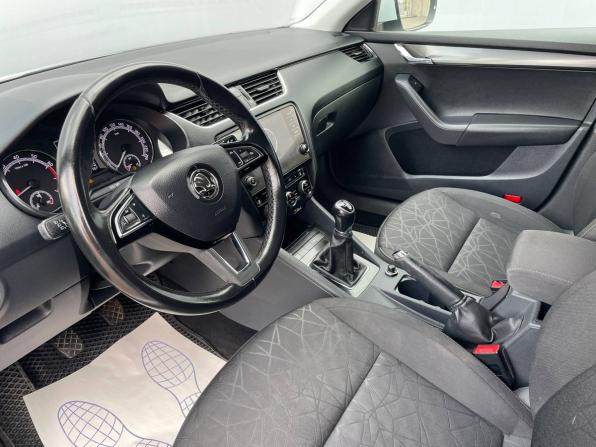Skoda Octavia III (A7) Рестайлинг с пробегом 2018 года, цена 1 450 000 рублей, 147908 км, лифтбек, Автокод Объявления